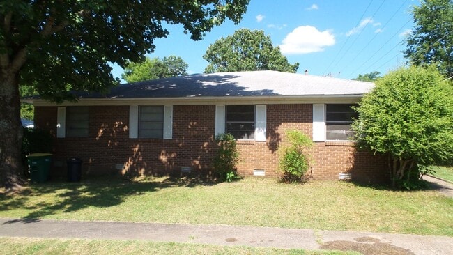 property at 104 Valley View Dr