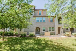 2334 E Huntington Dr in Phoenix, AZ - Building Photo