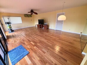 1649 Waikahalulu Ln in Honolulu, HI - Building Photo - Building Photo