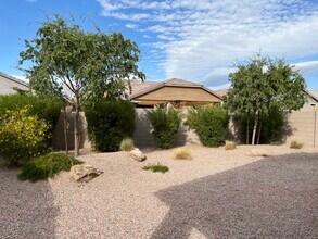 4140 W Palace Station Rd in New River, AZ - Foto de edificio - Building Photo