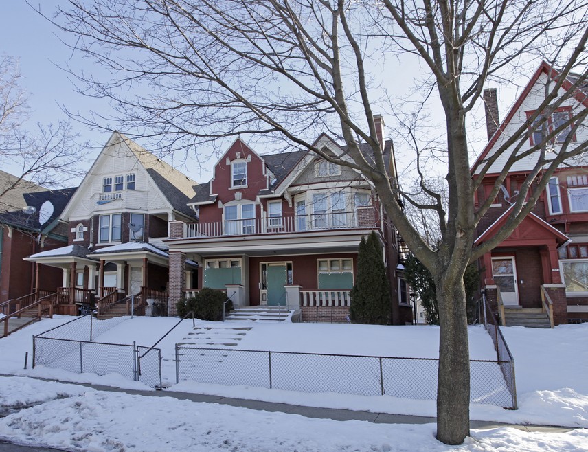 Darius Moon Apartments in Lansing, MI - Foto de edificio