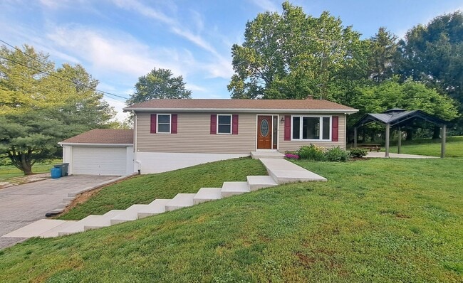 property at 1218 Hoff Rd