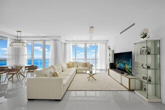 16485 Collins Ave in Sunny Isles Beach, FL - Building Photo - Building Photo