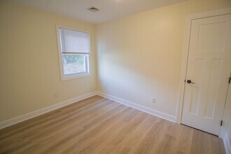 13 Loralee Dr in Colonie, NY - Building Photo - Building Photo