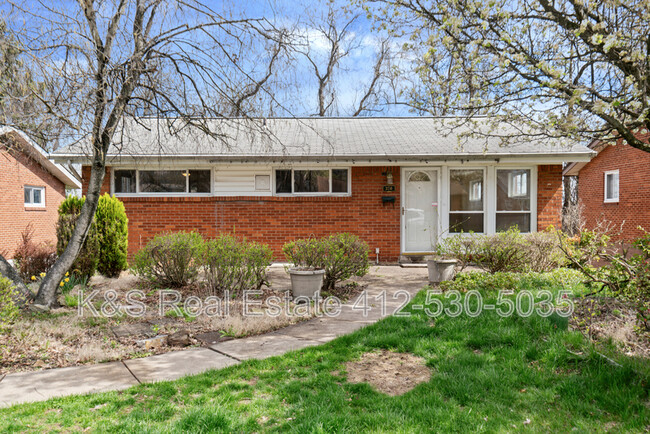 property at 370 Princeton Dr