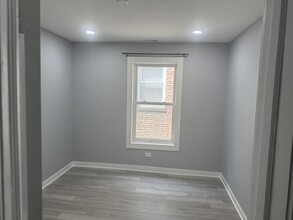 1217 E 53rd St in Chicago, IL - Building Photo - Building Photo