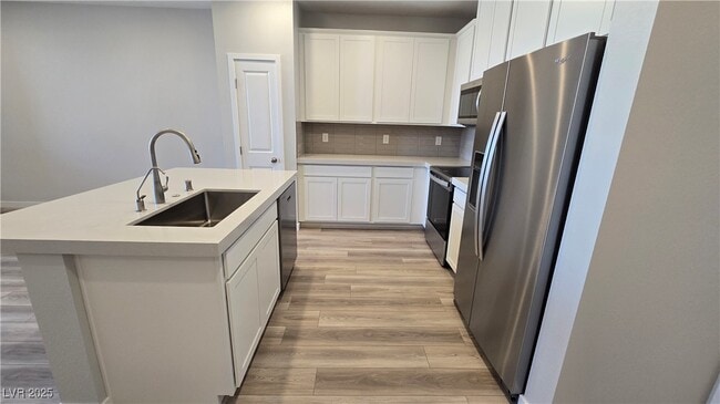 property at 988 Gearus Pl