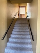 211 5th St in Myrtle Point, OR - Building Photo - Building Photo