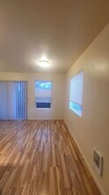 3548 SE 119th Ave-Unit -A in Portland, OR - Building Photo - Building Photo