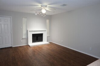 1830 River Crossing Cir in Austin, TX - Building Photo - Building Photo