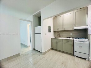 13390 NE 6th Ave in North Miami, FL - Building Photo - Building Photo
