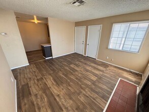 4220 Middlesex Ave in Las Vegas, NV - Building Photo - Building Photo