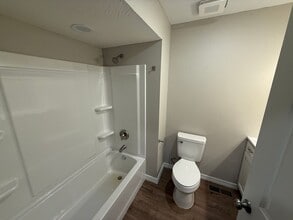 607 Aspen Dr in Nixa, MO - Building Photo - Building Photo