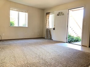 1326-1328 Oak Ridge Dr in Colfax, CA - Building Photo - Building Photo