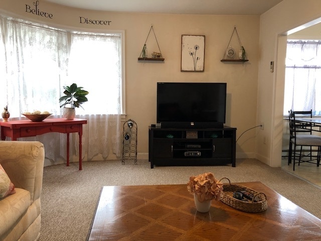 17 E Main St, Unit Front