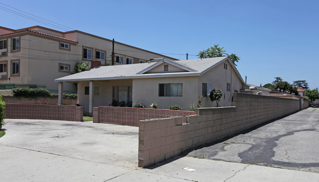 Maxson Apartments in El Monte, CA - Foto de edificio - Building Photo