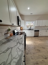 101 S Main St in Rector, AR - Foto de edificio - Building Photo