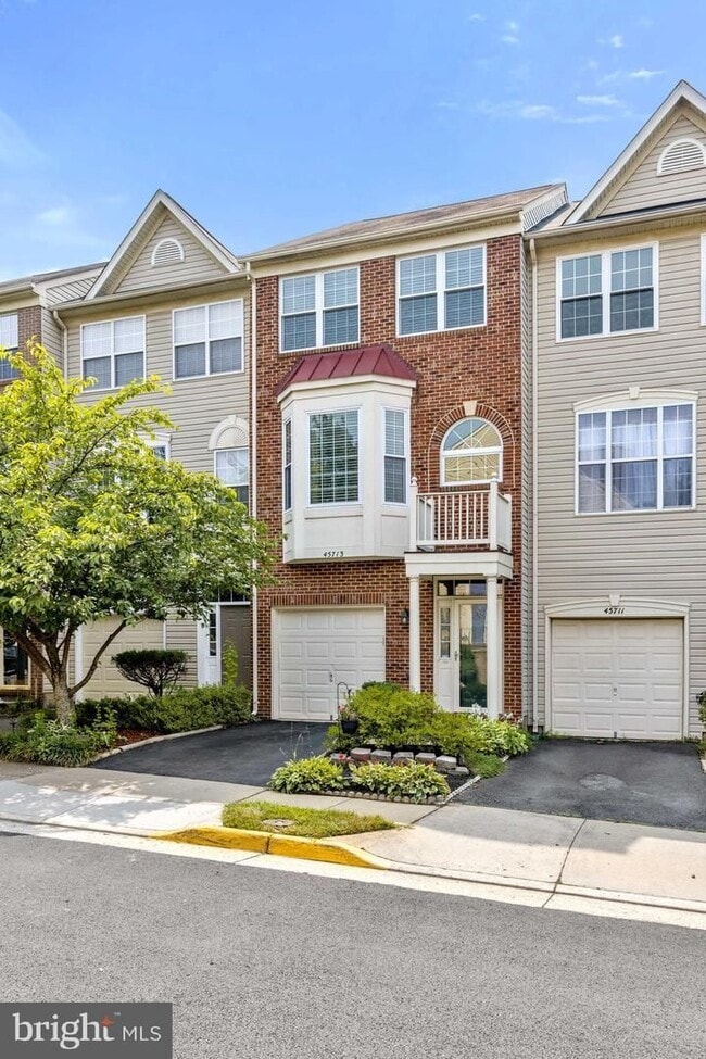 property at 45713 Paddington Station Terrace