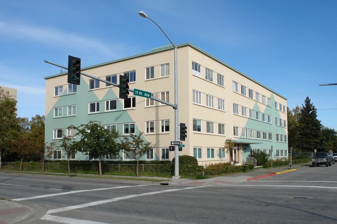 Hohn Apartments in Anchorage, AK - Building Photo