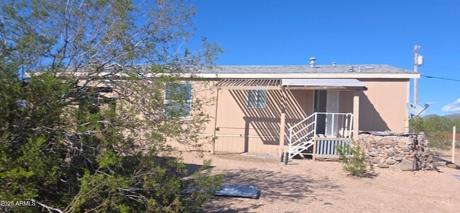 2209 E Carriage Dr in Phoenix, AZ - Building Photo - Building Photo