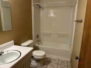 1688 Tabortown St in Terre Haute, IN - Building Photo - Building Photo