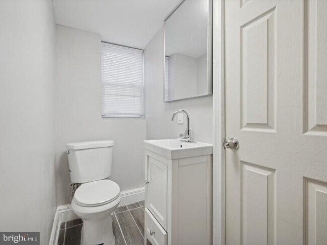 1733 67th Ave in Philadelphia, PA - Foto de edificio - Building Photo