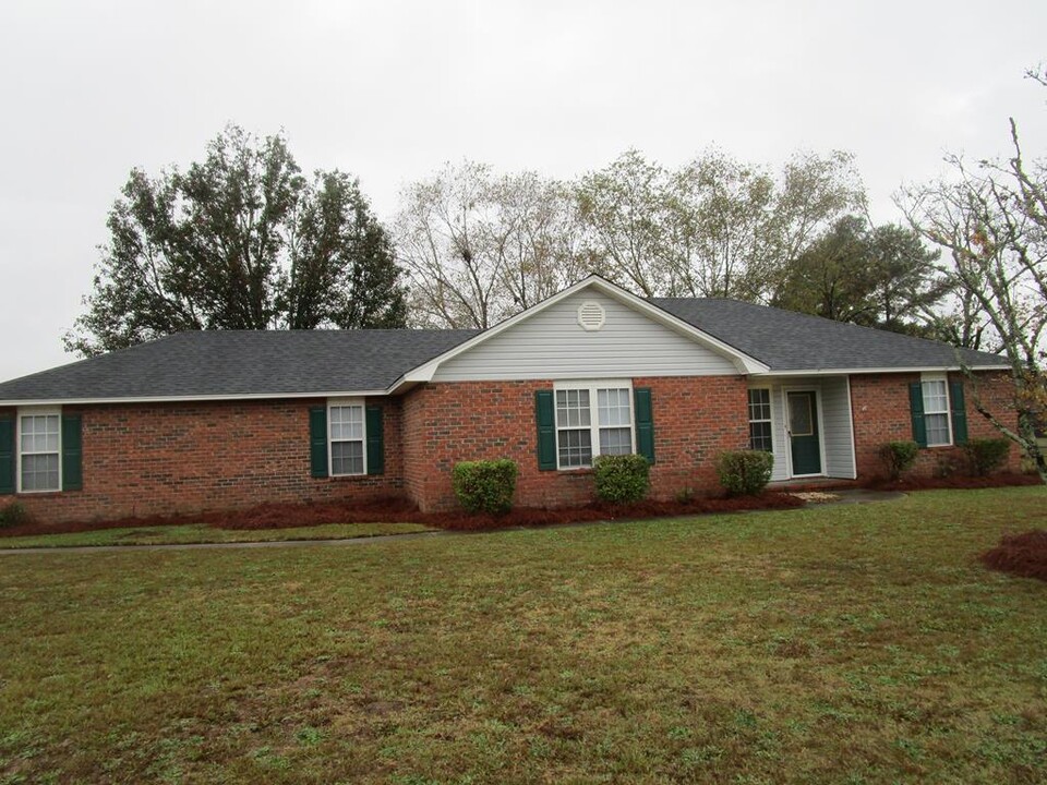 2850 Danville Ln in Sumter, SC - Building Photo