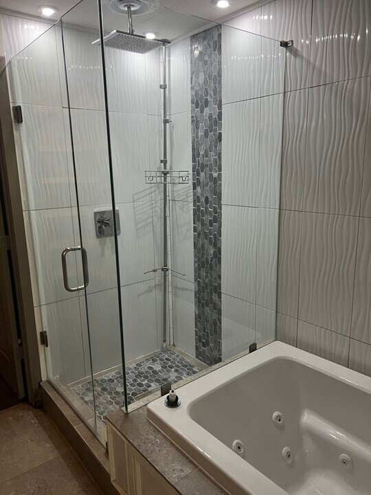 390 17th St NW, Unit Condo in Atlanta, GA - Building Photo