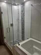 390 17th St NW, Unit Condo in Atlanta, GA - Building Photo - Building Photo