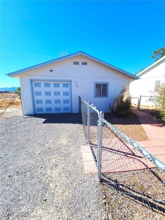 3720 Rainbow Ave in Pahrump, NV - Building Photo - Building Photo