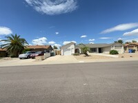 20636 N 30th Dr in Phoenix, AZ - Foto de edificio - Building Photo