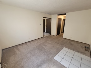 1101 Luther E in Wichita, KS - Building Photo - Building Photo