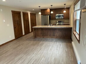 618 E Grand Ave, Unit 618 E Grand in Eau Claire, WI - Building Photo - Building Photo