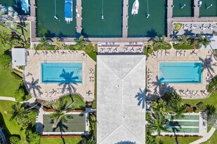 3224 S Ocean Blvd, Unit 310B in Highland Beach, FL - Building Photo