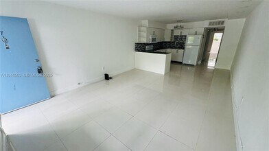 1120 102nd St in Bay Harbor Islands, FL - Foto de edificio - Building Photo