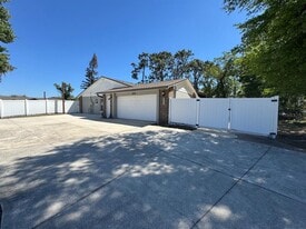 8640 8th St in Orlando, FL - Building Photo