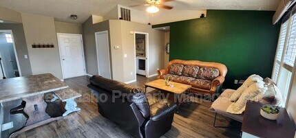 3654 E Wormwood Ct in Boise, ID - Building Photo - Building Photo