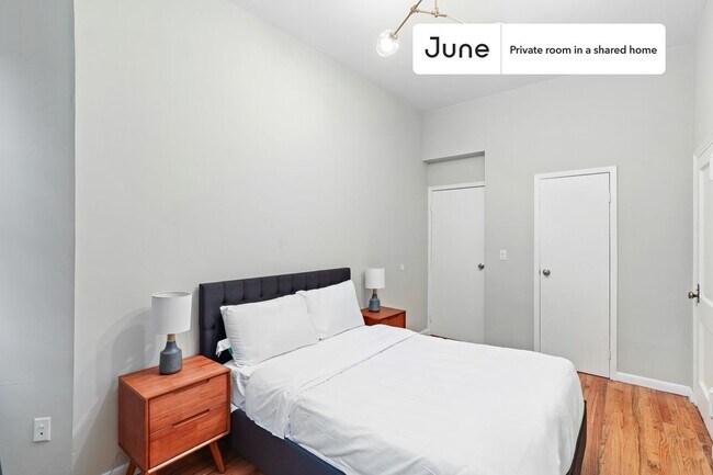 Room in Shared 4 bed/2 bath home in New York, NY - Building Photo - Building Photo