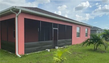 1473 Bush St W in Immokalee, FL - Building Photo - Building Photo