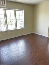 12 Holborn Dr in Kitchener, ON - Building Photo - Building Photo