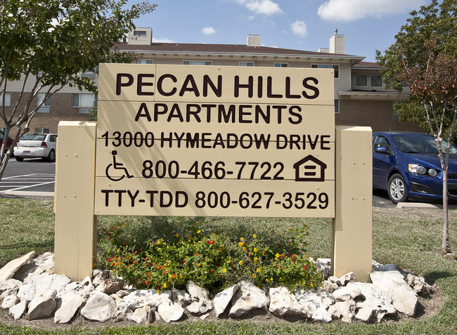 Pecan Hill in Austin, TX - Foto de edificio - Building Photo