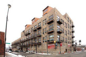 The Opera Lofts in Chicago, IL - Building Photo - Building Photo