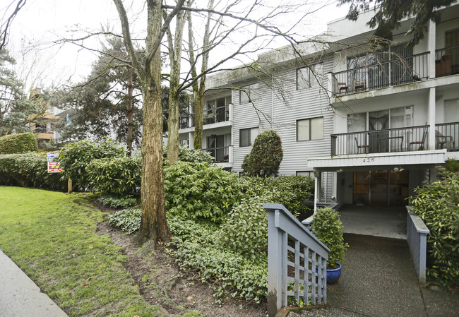 SHANLEY MANOR in New Westminster, BC - Building Photo - Building Photo