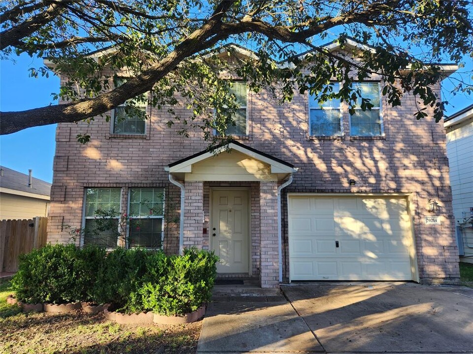20214 Pioneer Ridge Dr in Cypress, TX - Building Photo