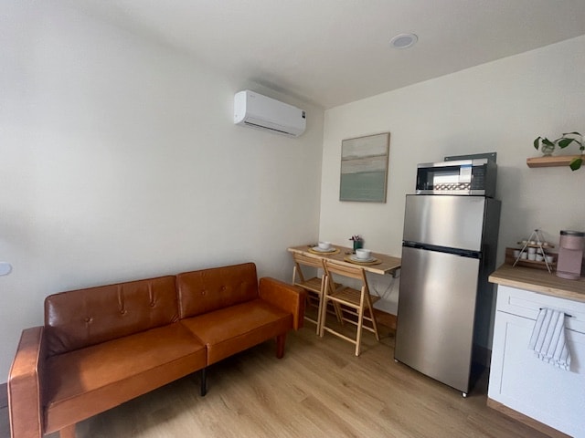 2533 Judson St, Unit #2 in San Diego, CA - Foto de edificio - Building Photo