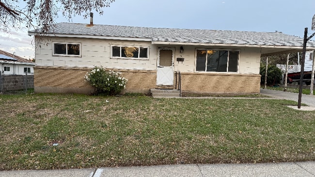 5221 S 5120 W in Salt Lake City, UT - Building Photo - Building Photo