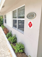 1240 NE 12th Ave in Fort Lauderdale, FL - Building Photo - Building Photo