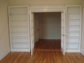 384 Riverway, Unit 1L in Boston, MA - Building Photo - Building Photo