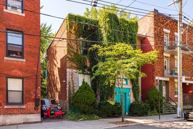 1576 Alexandre-Desève Rue in Montréal, QC - Building Photo - Primary Photo