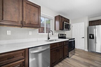 1321 82nd Blvd in St. Louis, MO - Building Photo - Building Photo